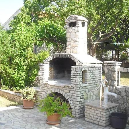 Burmy Gostinjska kuća Pula