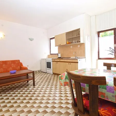 Burmy 3* Pula